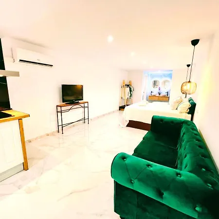 Διαμέρισμα Garden Boutique El Faro